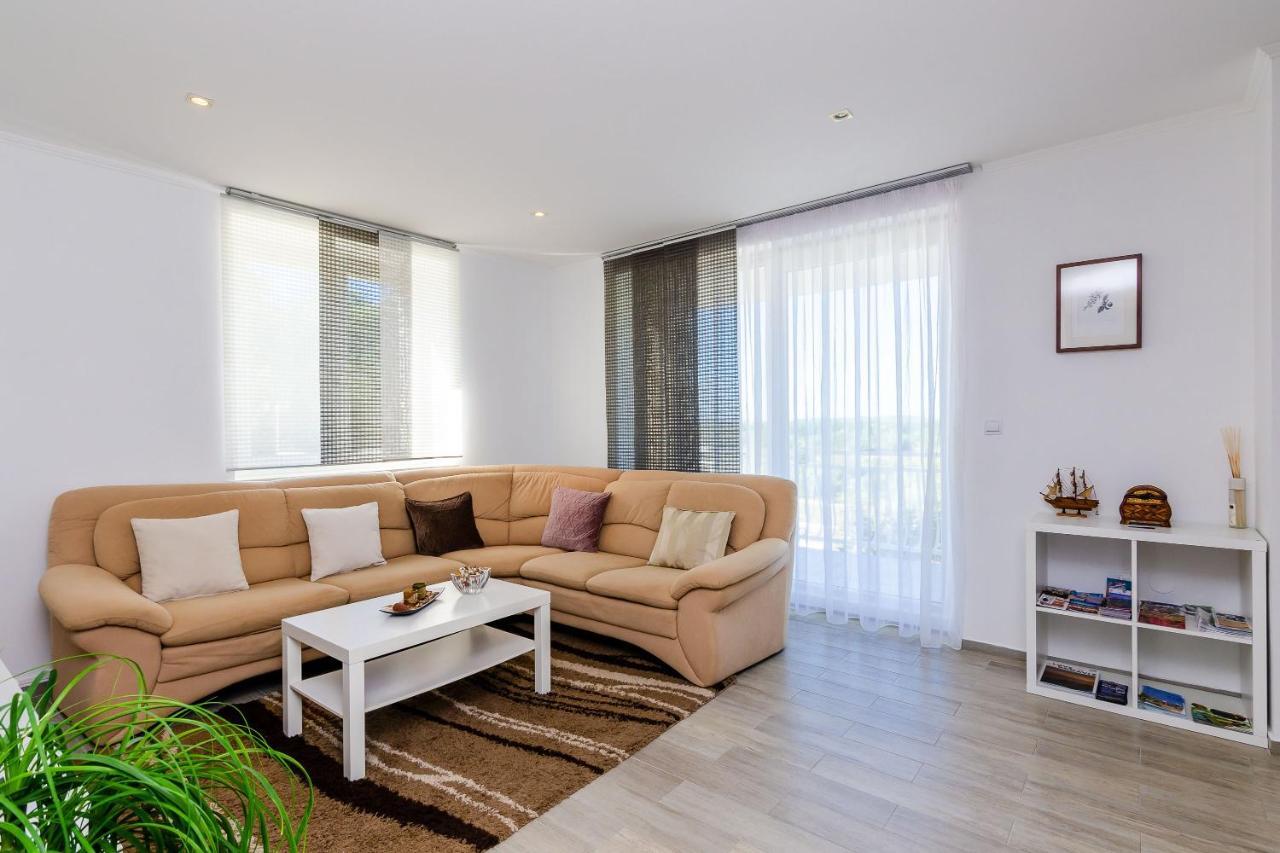 Čilipi Villa Oasis Cypress מראה חיצוני תמונה